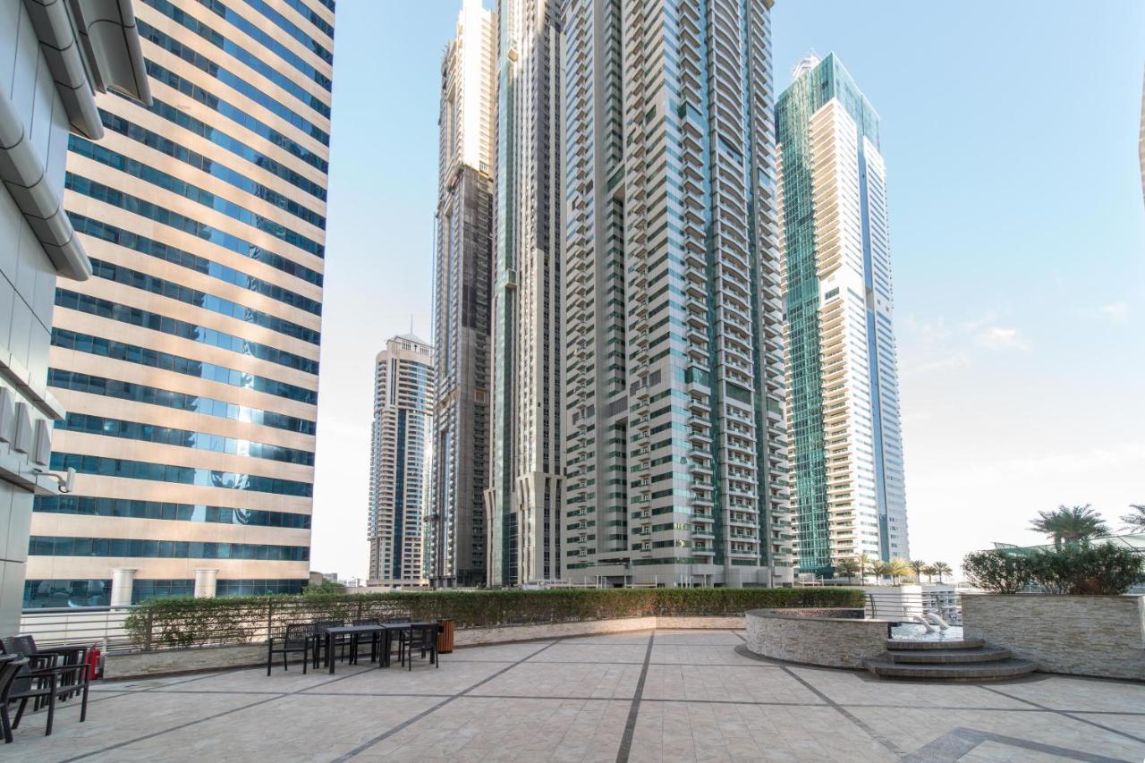 Icon Casa Living - Princess Tower Apartment Dubai Luaran gambar